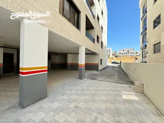  30 شقة للبيع مميزة جدآ في البنيات طريق المطار جامعة البترا ثالث مع الروف من المالك مباشرة