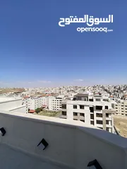  10 شقة مميزة اخير مع روف في اجمل مناطق قرية النخيل اجمل تشطيب واطلالة رائعة 240 داخلي و 90 تراس خارجي