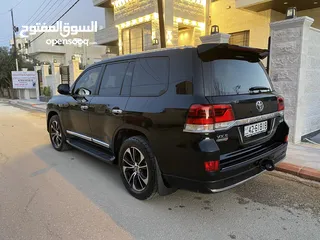  9 لاند كروزر V8  اصلي 5700 cc اعلى صنف