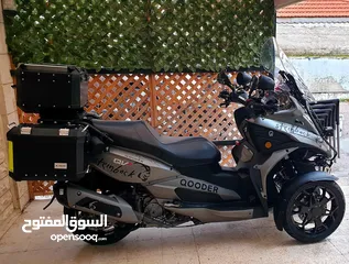  5 ‎سكوتر كوادرو QV3 350