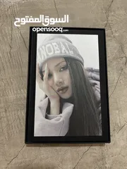  3 البوم بلاكبينك ليسا(LALISA) بحالة جديدة مع بوستر من جهتين وفوتوكارد اصلية  وبوستكارد وphoto book
