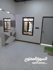  17 قطع وبيوت للبيع