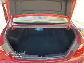  5 ‎هونداي سوناتا بنزين موديل2012 ماشيه 117000 كلم لون احمر للبيع