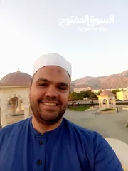  3 محفظ القرآن الكريم ومعلم التجويد