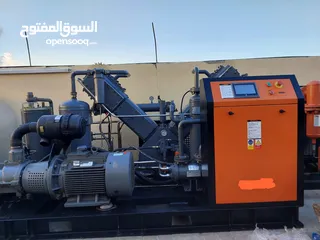  4 ماكينة نفخ قوارير ،Blowmolding machine