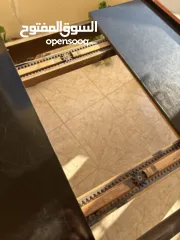  4 طاولة سفرة ثقيلة بحالة ممتارة