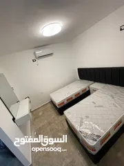  4 استوديوهاتواجنحة فندقيه  للايجار
