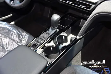  17 تويوتا كامري هايبرد رمادي 2025 Toyota Camry Hybrid HEV