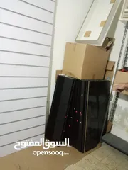 28 ديكور جاهز لمحل ألبسة أو حقائب بتصميم راقي وجاهزية كاملة!