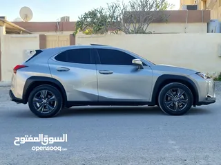  4 Lexus UX200 2019 GCC full option price 87,000A