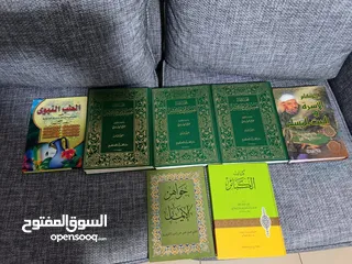  8 للبيع للبيع كتب دينية