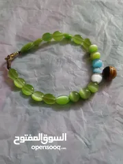  22 مسابح وعقود واطواق مشكله منوعه للبيع في اربد