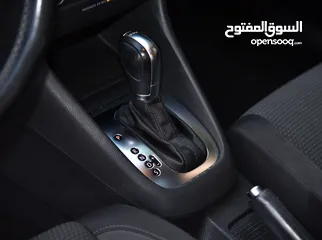  19 فولكسفاجن جولف وارد الوكالة 2011 Volkswagen Golf