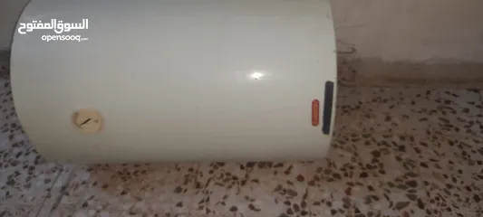  1 كيزر كهرباء اريستون بحاله ممتازه 80لتر