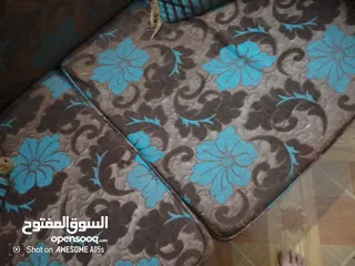  3 كنب مستعمل بحاله ممتازه تسع مقاعد البيع المستعجل