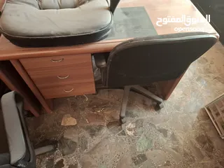  4 اثاث مكتب مستعمل