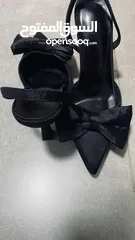  2 كعب نسائي جميل سايز 36 مريح ولون اسود مع فيونكه