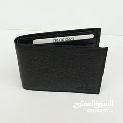  5 محفظة HUGO BOSS جلد طبيعي 100% جديده مميزة