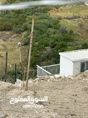  3 استراحة استثماريه للبيع مطله على وادي الريان قوشان مستقل 3،5 دونم مشجرة بالكامل مع مواقف سيارات
