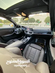  10 BMW 2019 330 i