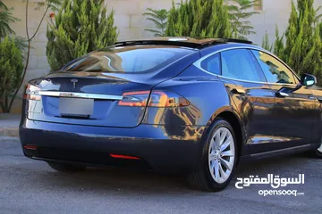  8 Tesla s 2018 75D