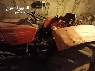  8 تركتر فيت 450 مع عودين حراث وتنك رش مع بربيش 200 متر وسلة محمولة(كف)