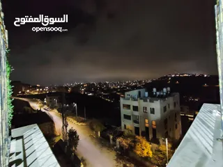  10 للايجار شقه طابقيه جزء من فيللا بجانب اوريدوو