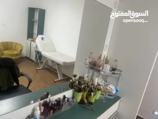  4 صالون تجميل للبيع بسعر مغري جدا