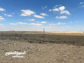  6 أرض للبيع 3.6 دونم في قرية البريك جنوب عمّان – كوشان مستقل، شارع وكهرباء، من المالك مباشرة.