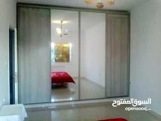  4 شقة ,مفروشة  في حي راقي بتونس