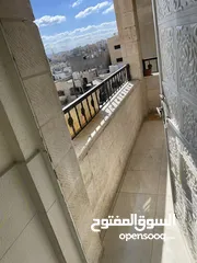  2 شقه للايجار في جبل طارق طابق ثاني