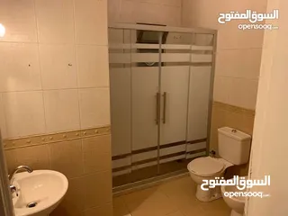 6 شقه مفروشه للايجار في منطقه ام السماق 220 متر