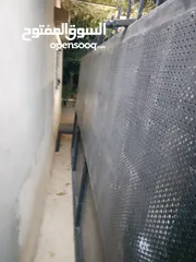 1 بوابة خارجي حديد بحاله جيده