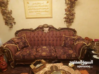  4 طقم كنب بحاله جيدا جدا  مع الطاولات