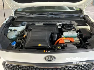  25 Kia Niro Hybrid Clean title 2019