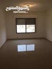  4 شقة سكن أ ضاحية الامير علي طريق المطار بجانب مدارس بيت المقدس 130 متر مربع طابق 2