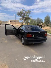  3 بي ام دبليو 318