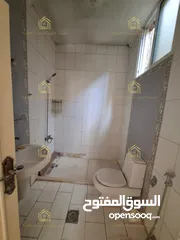  4 شقة فارغة - الجاردنز - 3نوم - 180م