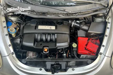  2 Volkswagen Beetle 2003