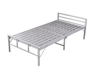  1 folding metal bed