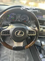  10 LEXUS ES300h