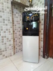  2 كولر ماء نوعيه ممتازه جدا جديد مش مستخدم غير شهر واقل جلتينو لسا عليه وكاله الكولر كلو شغال ميه لميه
