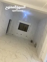  7 بيت للبيع يحوي على شقتين كل شقه لها سطحها الخاص بقوشان منفصل