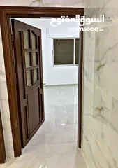  7 عياده او مكتب سوبر ديلوكس للايجار  مساحه 80م - تلاع العلي سوق الساطان  منفوضه بالكامل ولم تسكن بعد