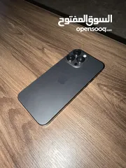  3 ايفون15برو ماكس 2950 شبه جديد وبحالة ممتازة جدا مع شاحن الأصلي كامل وسماعات وكفچر اصلي لشحن لاسلكي.