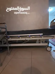  4 سرير طبي كهربائي مستعمل للبيع