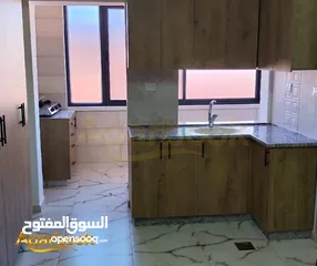  5 استوديو مفروش للايجار في شارع القدس بالقرب من الهلال الاحمر