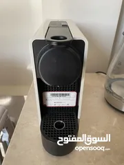  1 مكينة قهوة من شركة  Nespresso