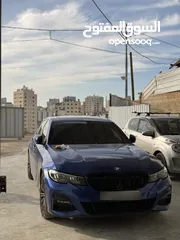  3 فرش بني مميزBMW 320i 2022