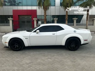  4 Dodge Challenger R/T 2014